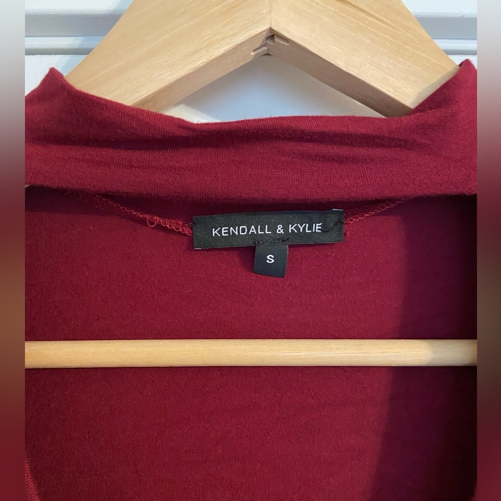 🪷Kendall & Kylie medium maroon bodysuit - Picture 3 of 3